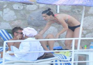Merve Boluğur ve Murat Dalkılıç El Ele Görüntülendi